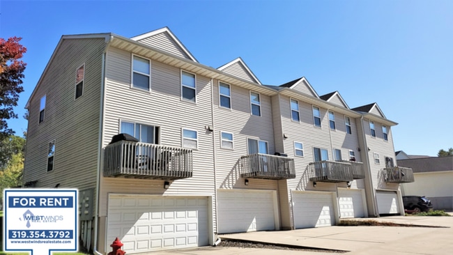 Building Photo - $1,495 | 2 Bedroom, 2.5 Bathroom Town Home | Pet Friendly* | Available for August 1st, 2026 Move In!