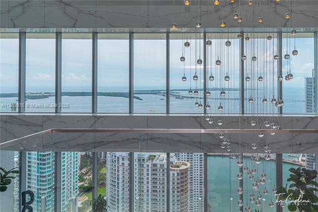 Building Photo - 300 Biscayne Boulevard Way