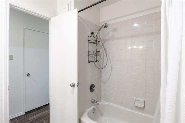 Building Photo - 128 Siesta Ct