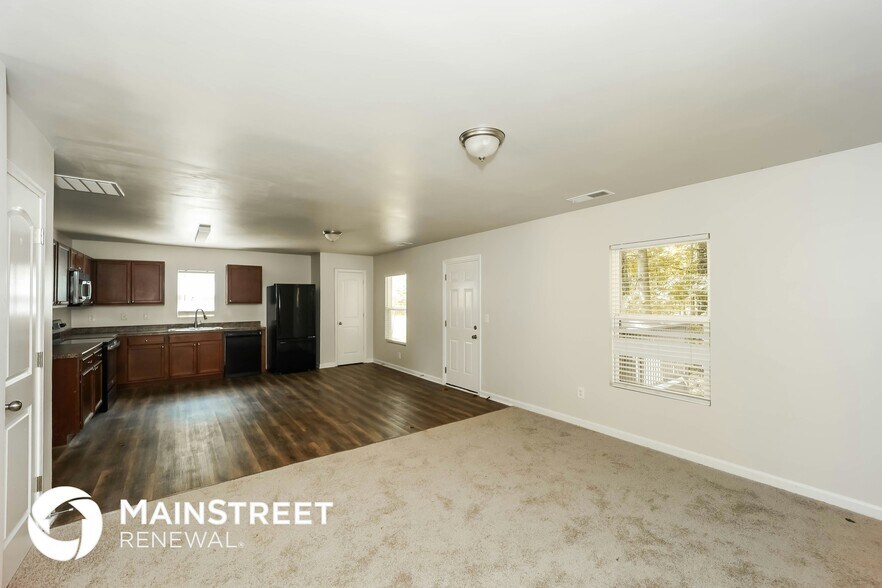 Building Photo - 306 Blackfoot Trail