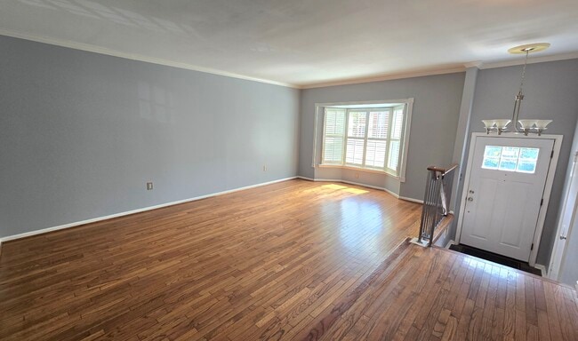 Building Photo - 6157 Green Hollow Ct