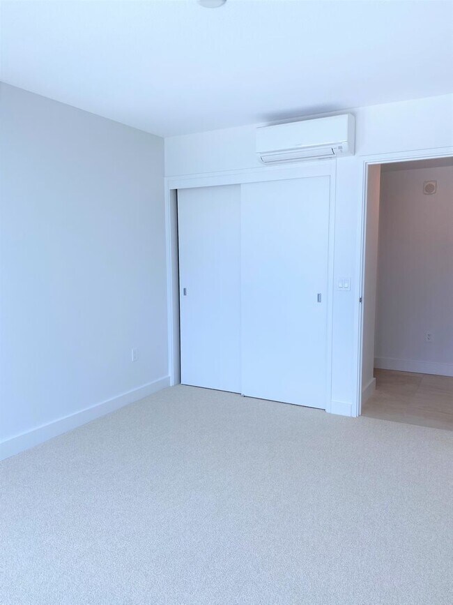 Building Photo - Azure Ala Moana - High Floor One Bedroom