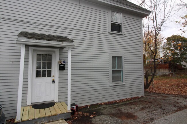 Building Photo - 6 Smith Ct