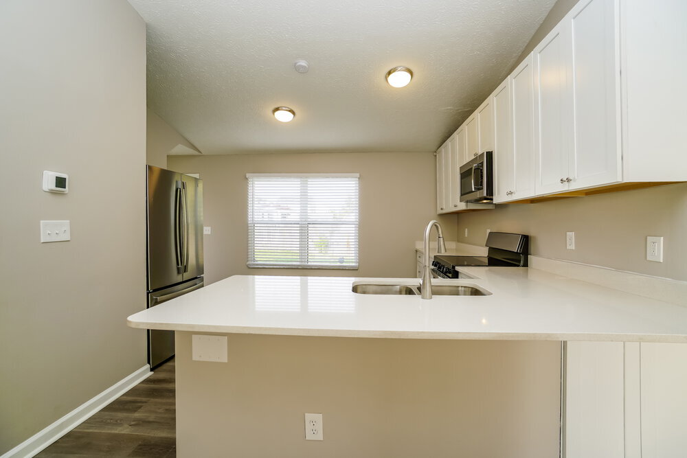 Building Photo - 2146 Kingsglen Dr