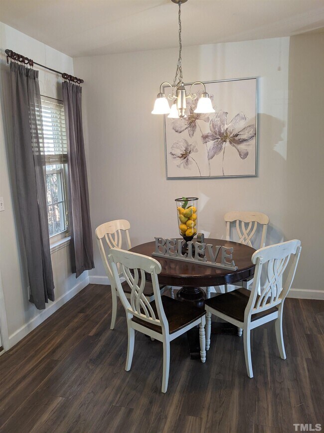 Building Photo - 5902 San Marcos Way