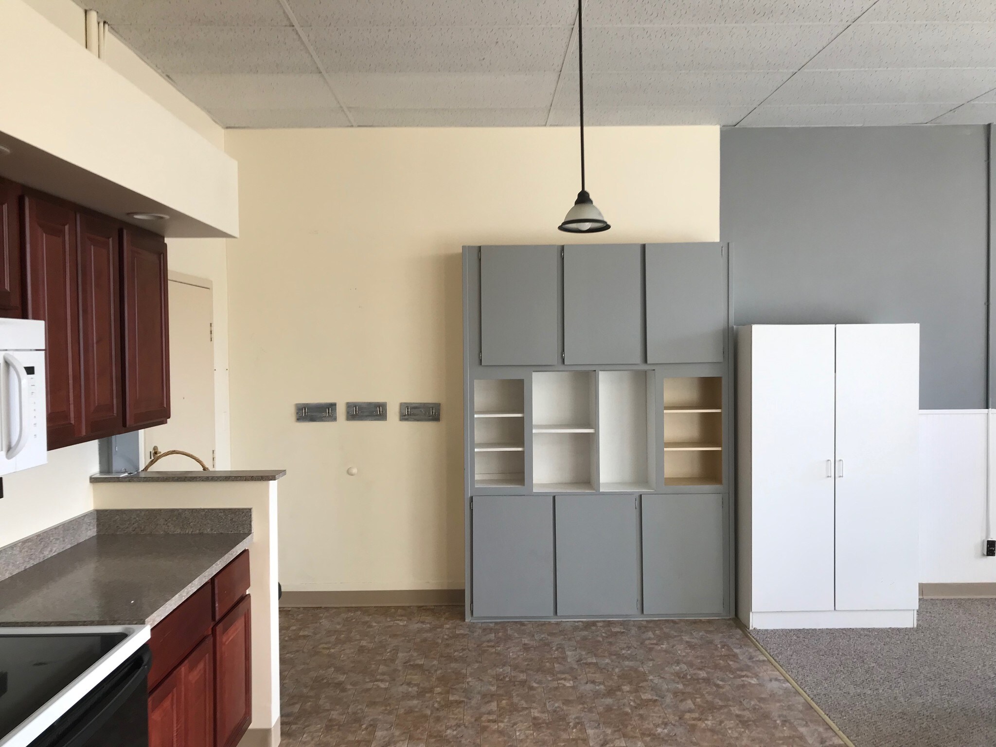 Building Photo - 181 Main St