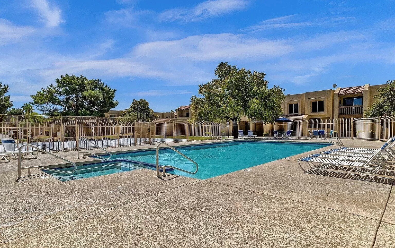 Building Photo - 14460 N 57th Dr