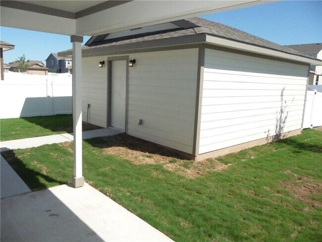 Building Photo - 1118 Walnut Canyon Blvd