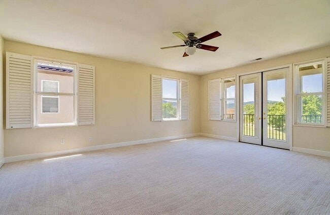 Building Photo - 2520 Club Dr