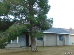 Building Photo - 8260 Viburnum Ave