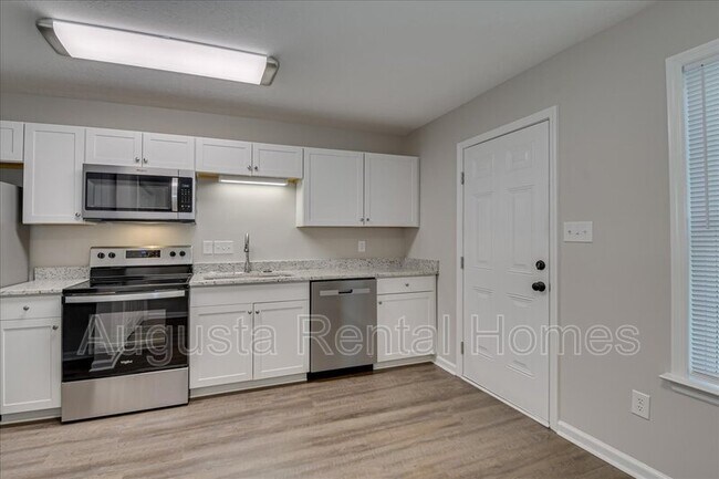 Building Photo - 1531 Abby Way