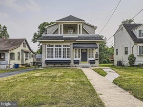 Building Photo - 3101 Gibbons Ave