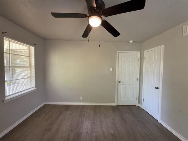 Building Photo - 3316 Shorewood Dr