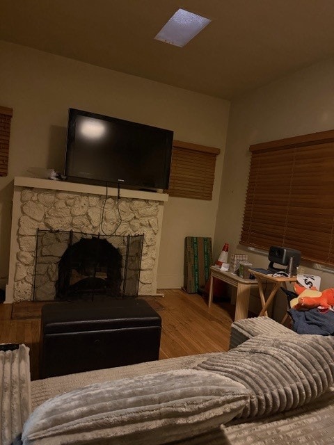 Building Photo - 1624 E 7th St