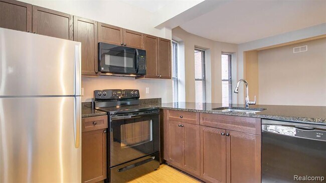 Building Photo - 132 W Willis St