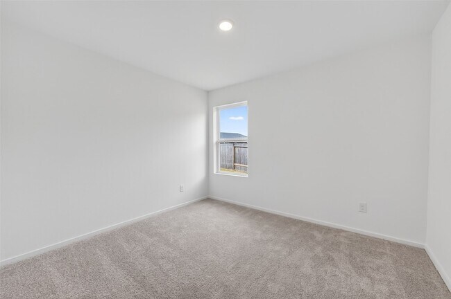 Building Photo - 216 Amy St