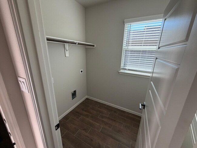 Building Photo - 1468 Sundown Gln Ln