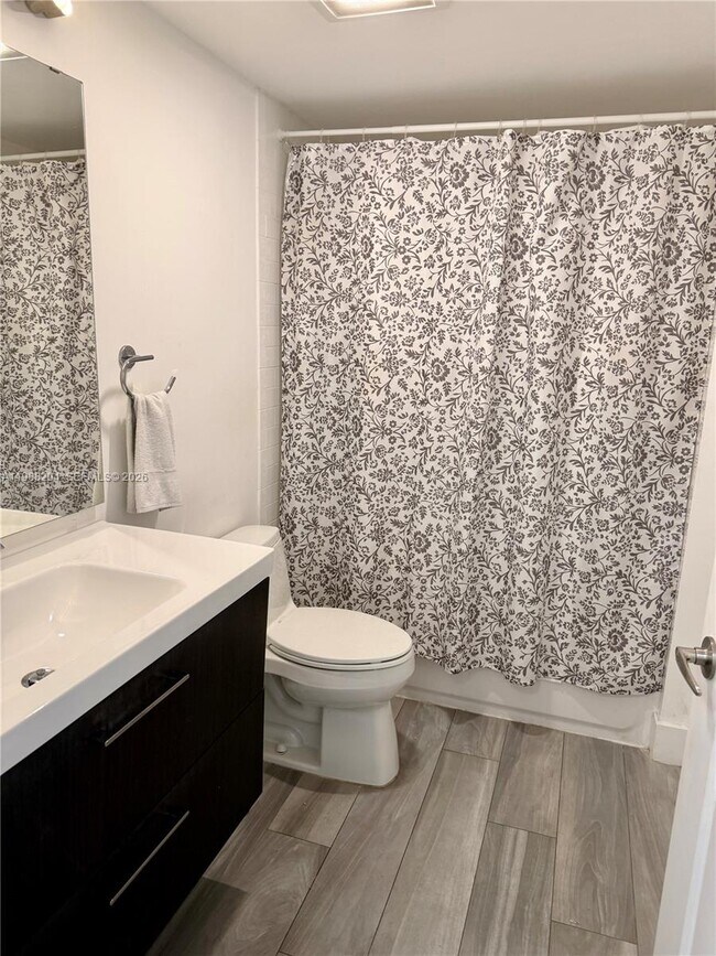 Building Photo - 900 SW 8th St