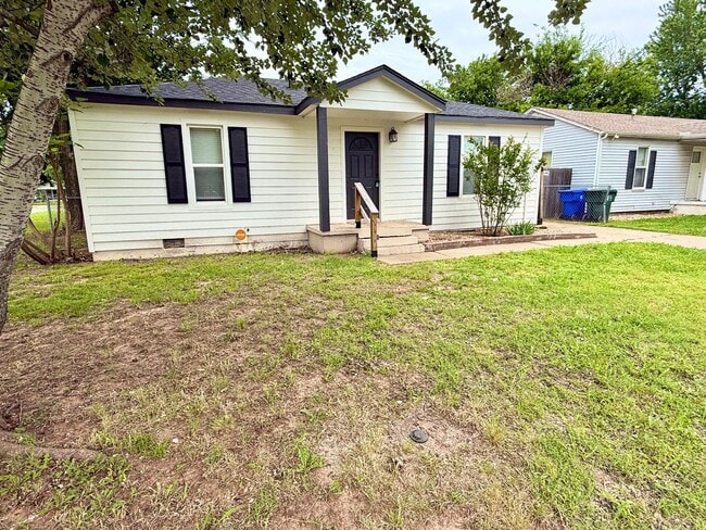 Building Photo - Cute Remodel