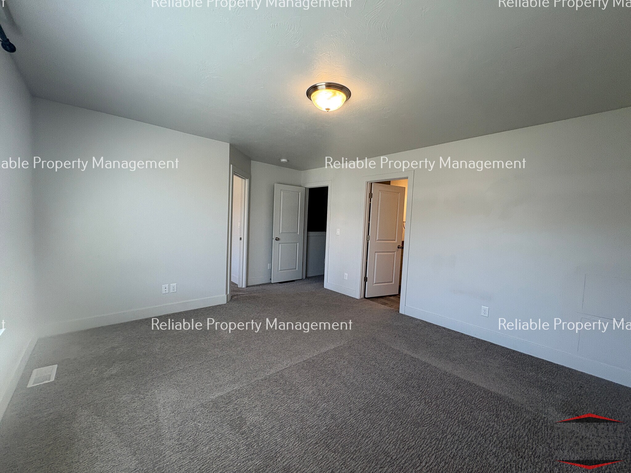 Building Photo - 144 S Emery Ln