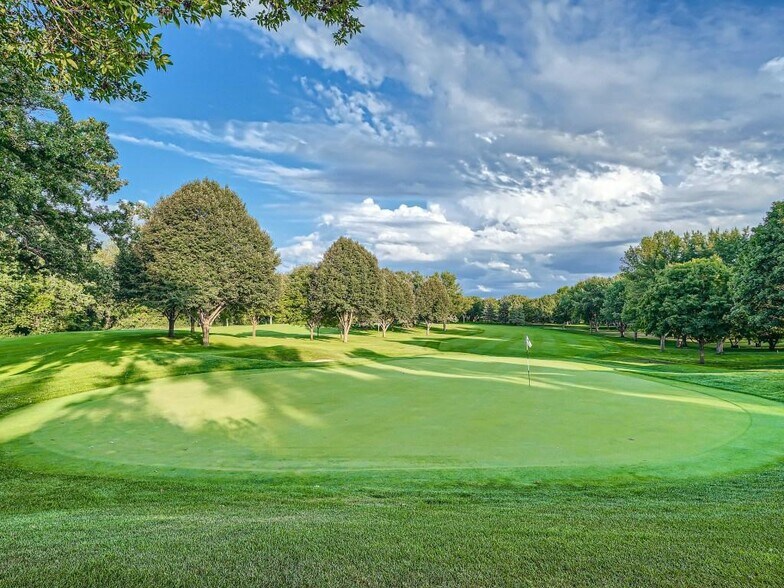 Building Photo - 14431 Fairway Dr