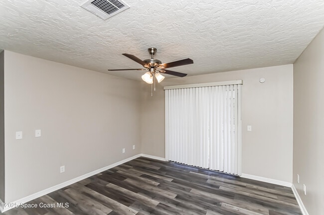 Building Photo - 1711 Barker St NE