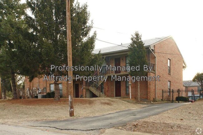Primary Photo - 2000 Peabody Ln