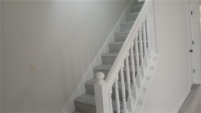 Building Photo - 5677 Wind Gate Ln