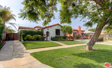 Building Photo - 1711 S Crescent Heights Blvd