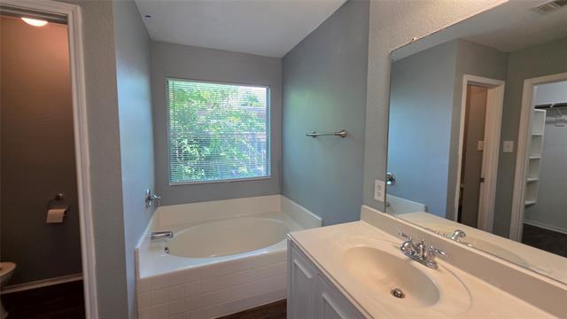 Building Photo - 5820 Show Master Ln