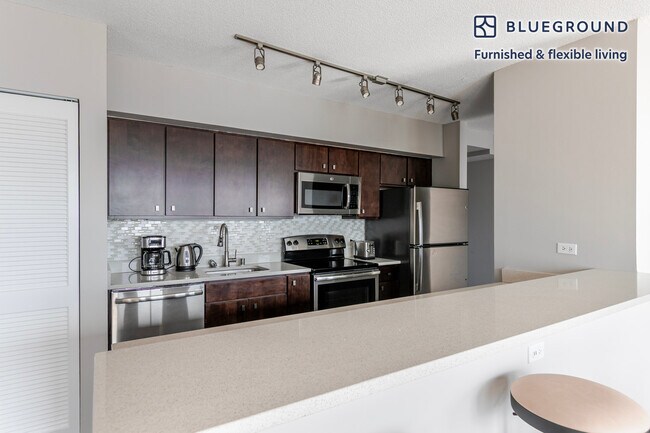 Building Photo - 121 W Chestnut St