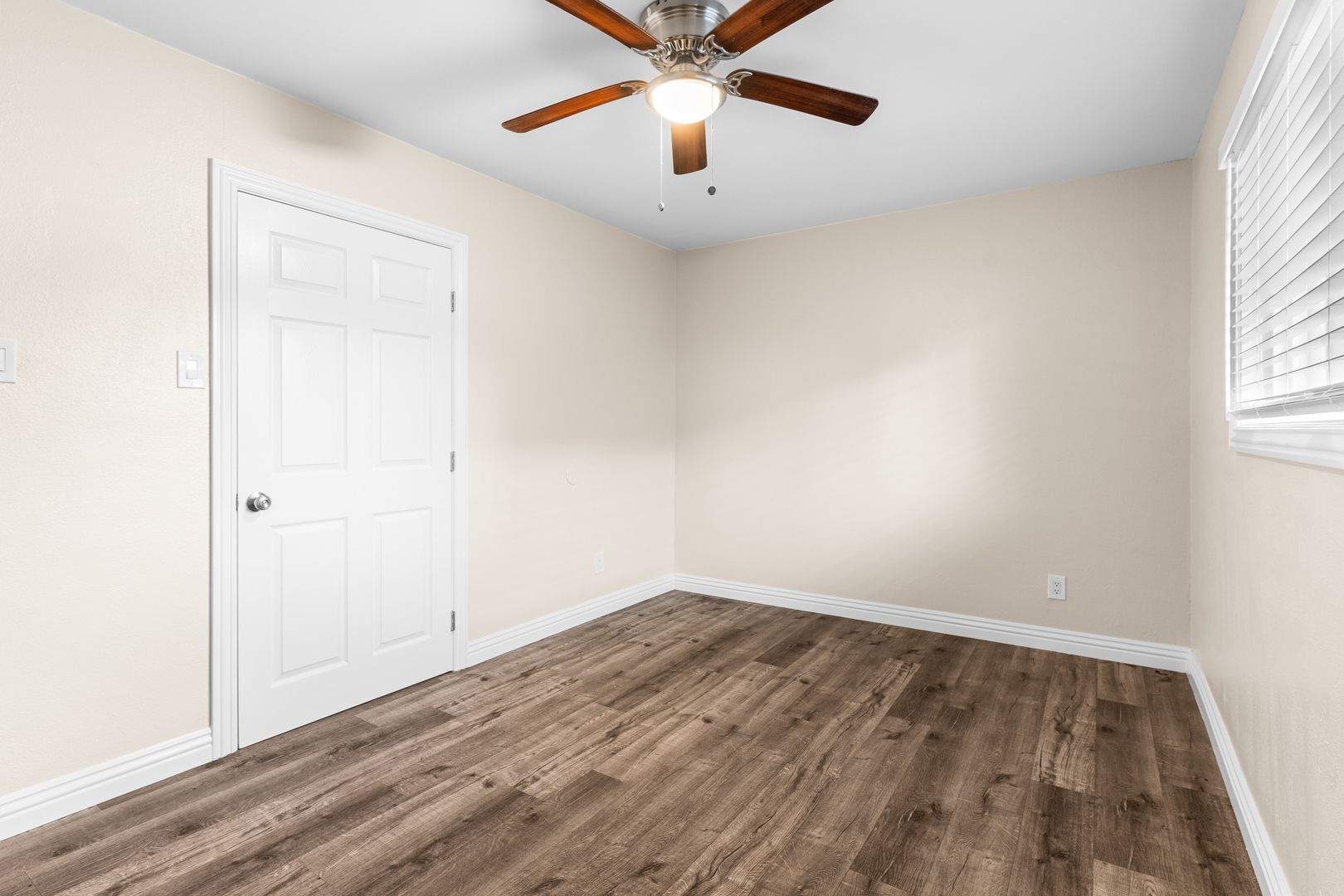 Building Photo - 1831 Lime Ave