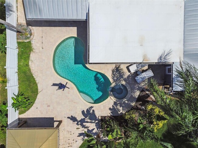 Building Photo - 8708 Thornwood Ln