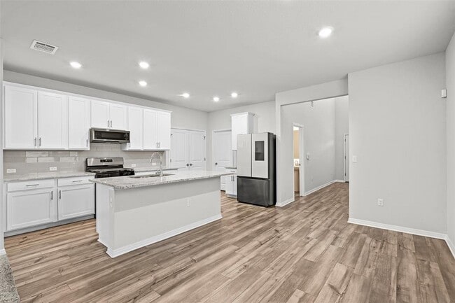 Building Photo - 6309 Night Chinook Dr