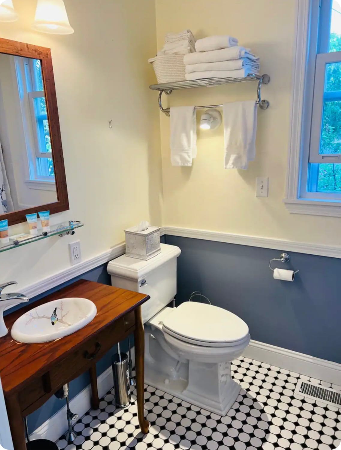 Building Photo - 344 Merrimac St