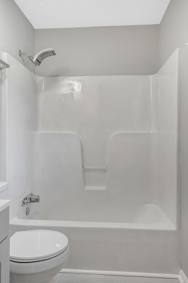 Building Photo - Three Bedroom Ranch w/ Basement in Dover with over an acre lot!