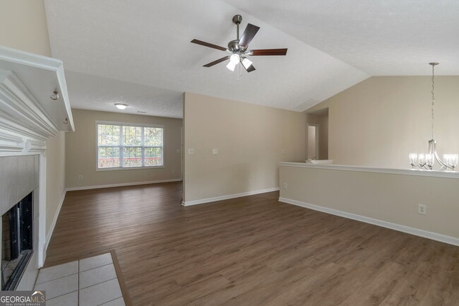 Building Photo - 3862 Chase Dr
