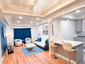 Building Photo - Tranquessence