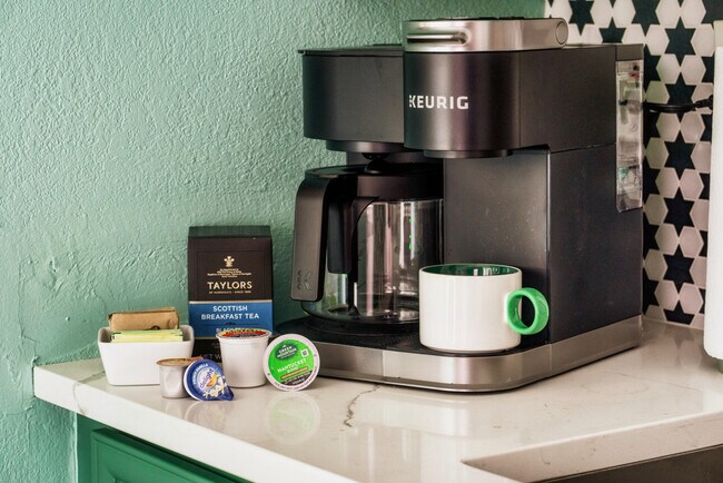 Building Photo - 713 Grandin Rd