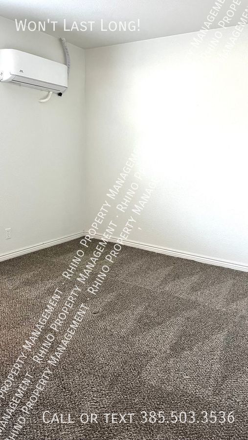 Building Photo - PRICE REDUCED! 1 Bedroom/1 Bathroom Apartm...