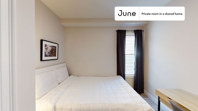 Building Photo - 23 Newport St