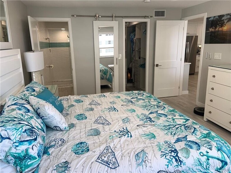 Building Photo - 133 N Pompano Beach Blvd