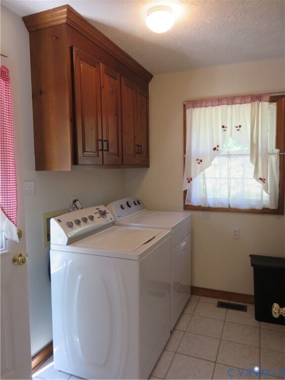 Building Photo - 5801 Wensleydale Dr