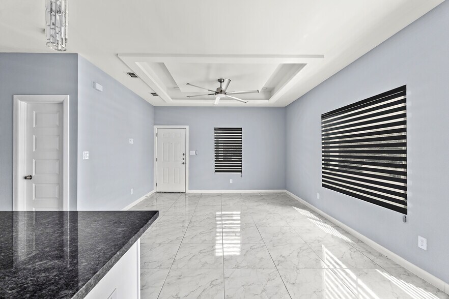 Building Photo - 3506 S Dominique Dr