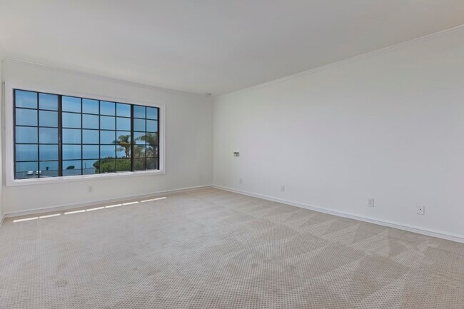 Building Photo - 18041 Blue Sail Dr