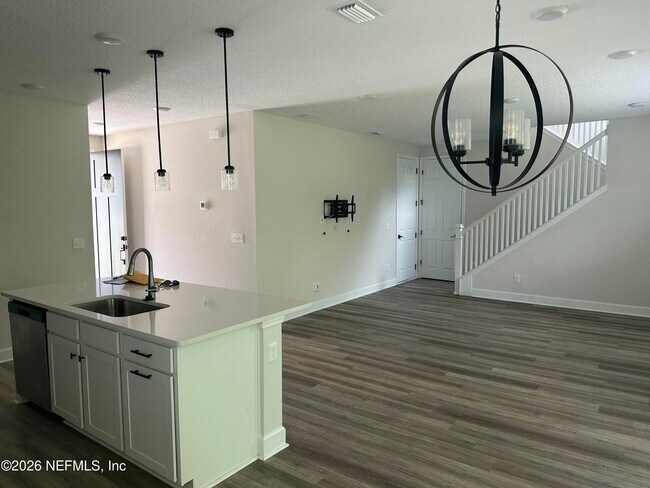 Building Photo - 11561 Admiral Cv Dr