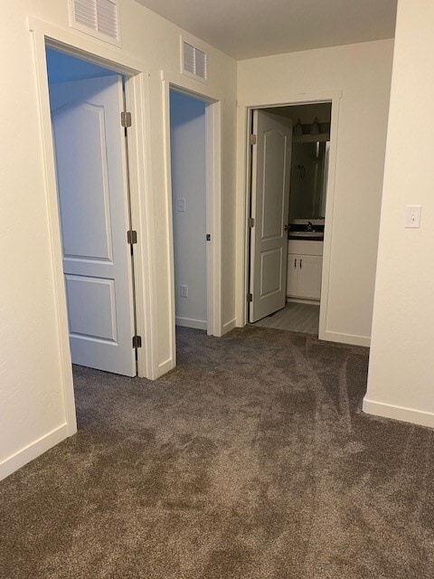 Building Photo - 2473 Wolcott Ave