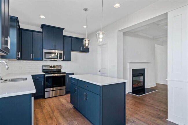 Building Photo - 61 Auburn Wds Dr