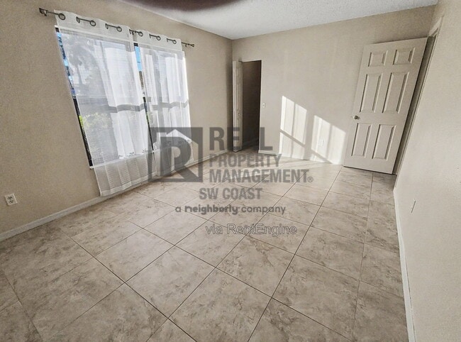 Building Photo - 12471 McGregor Blvd