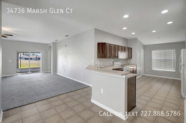 Building Photo - 34736 Marsh Glen Ct